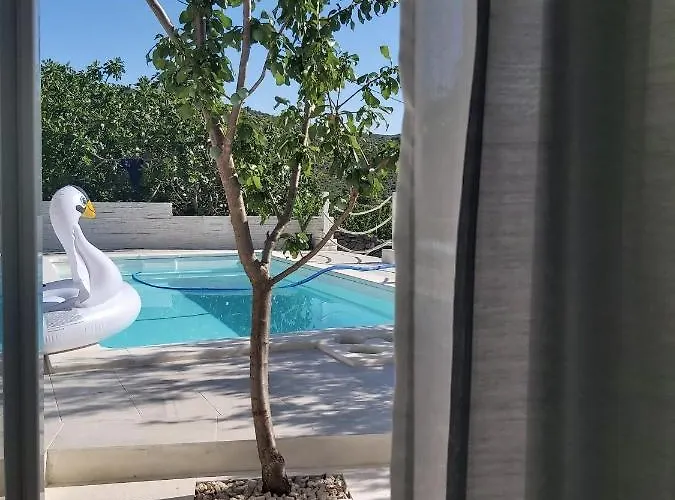 Lägenhet Nanara Gustirna