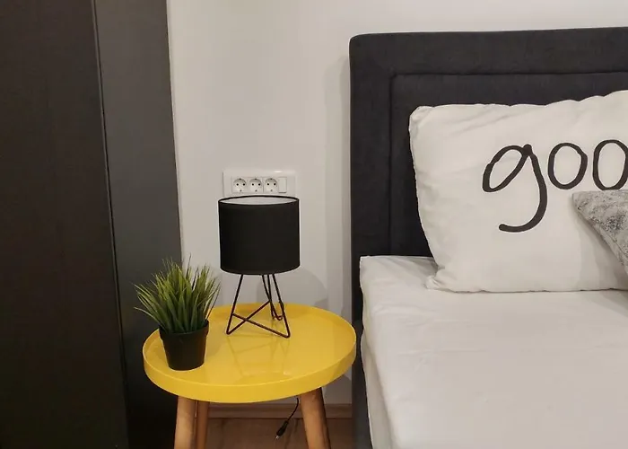 Nanara Lägenhet Gustirna