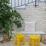 Nanara * Gustirna