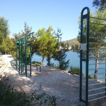 Nanara *